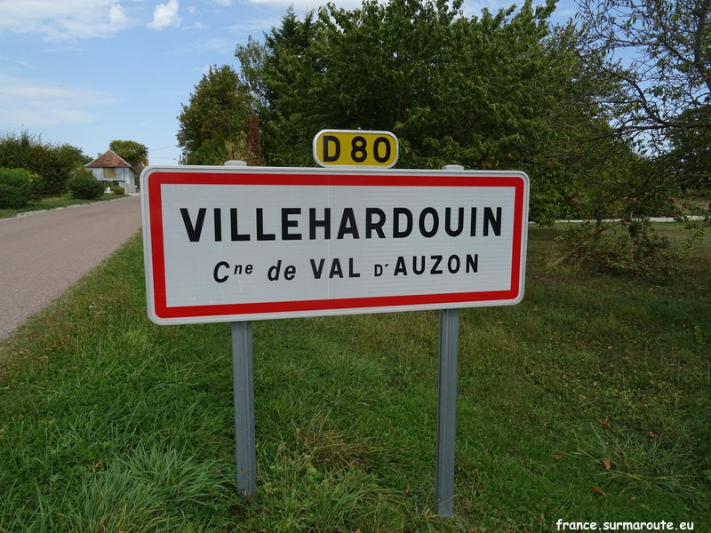 Villehardouin H  10.jpg