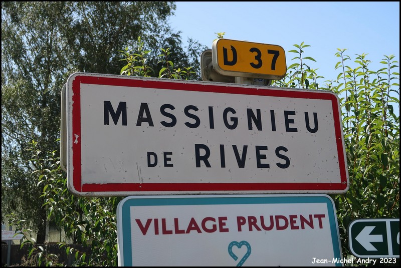 Massignieu-de-Rives 01 - Jean-Michel Andry.jpg