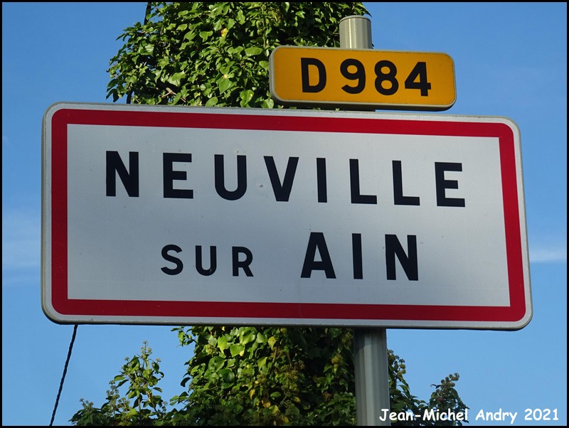 Neuville-sur-Ain 01 - Jean-Michel Andry.jpg