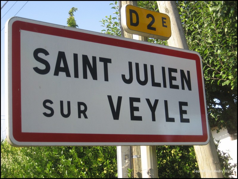 Saint-Julien-sur-Veyle 01 - Jean-Michel Andry.JPG