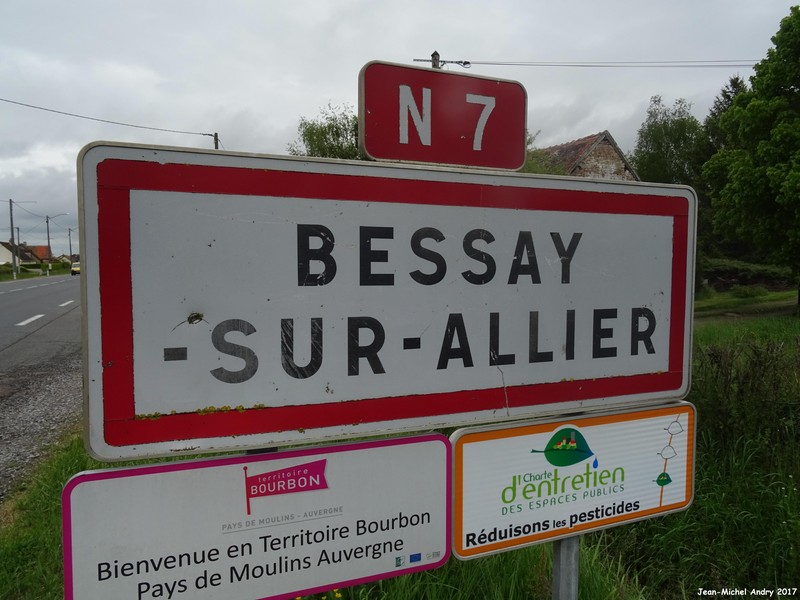 Bessay-sur-Allier  03 - Jean-Michel Andry.jpg