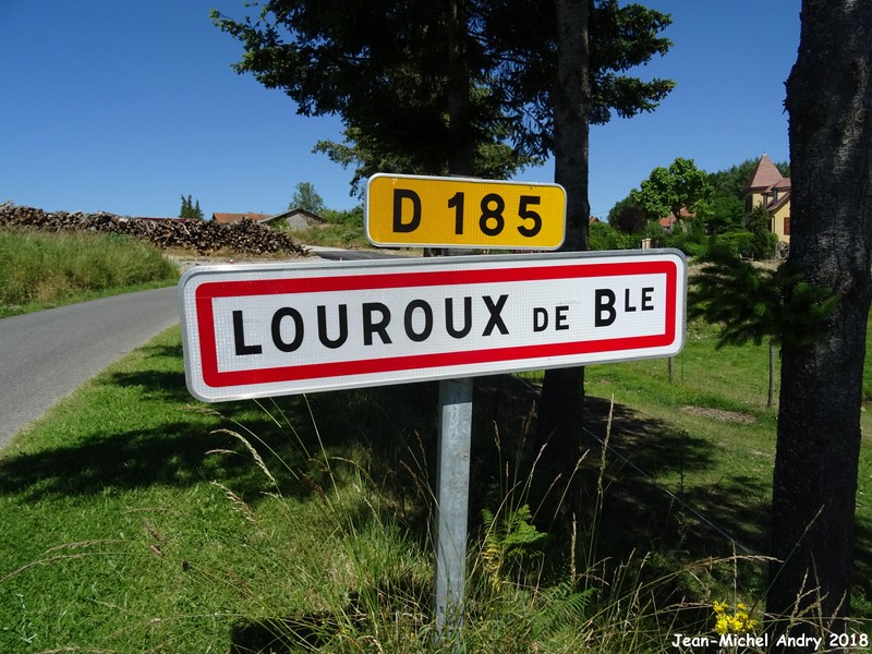 Louroux-de-Bouble  03 - Jean-Michel Andry.jpg