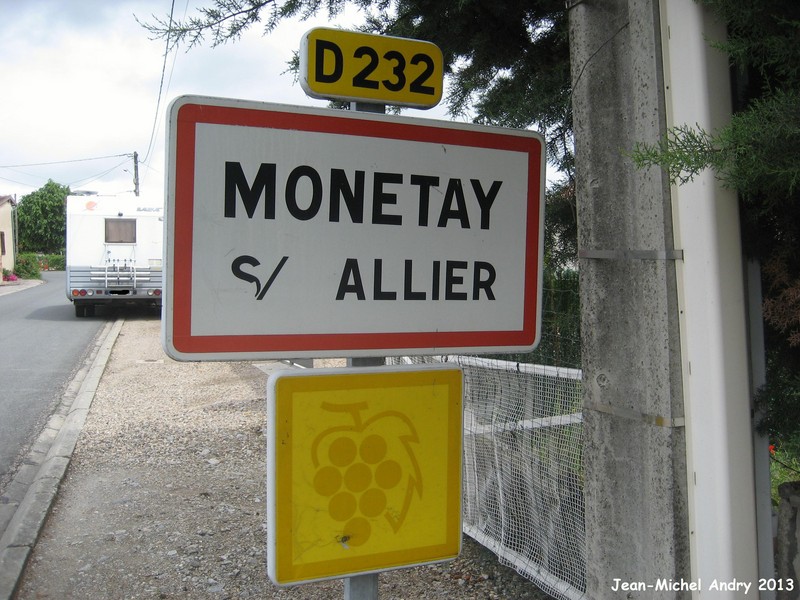 Monétay-sur-Allier 03 - Jean-Michel Andry.jpg
