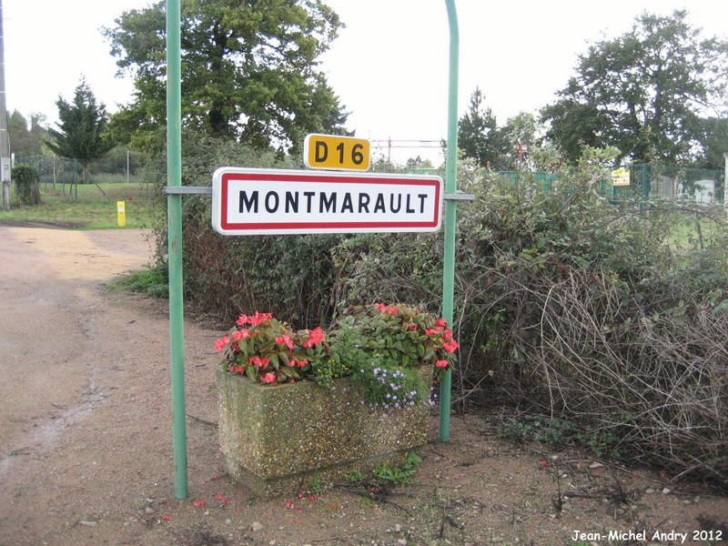 Montmarault  03 - Jean-Michel Andry.jpg