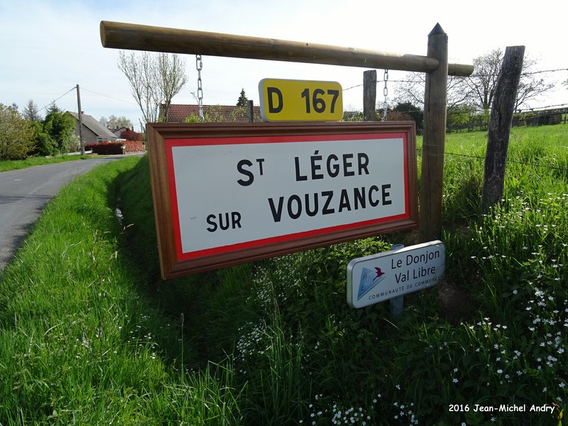 Saint-Léger-sur-Vouzance 03 - Jean-Michel Andry.jpg