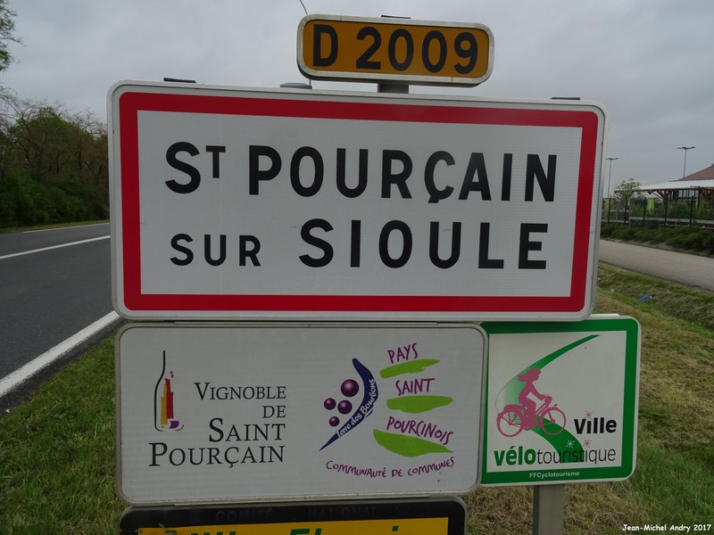 Saint-Pourçain-sur-Sioule 03 - Jean-Michel Andry.jpg