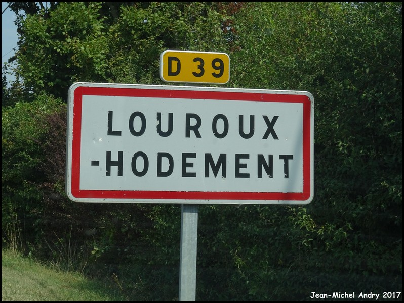 Louroux-Hodement 03 - Jean-Michel Andry.jpg
