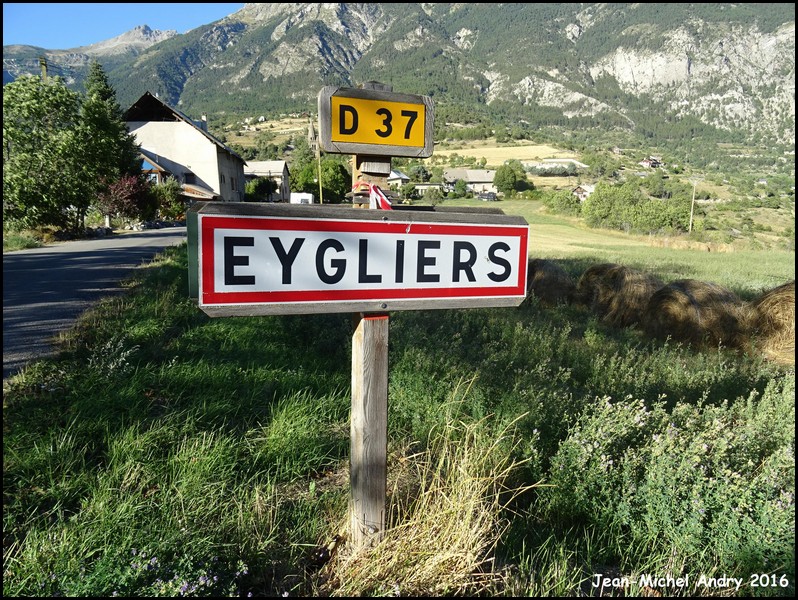 Eygliers 05 - Jean-Michel Andry.jpg