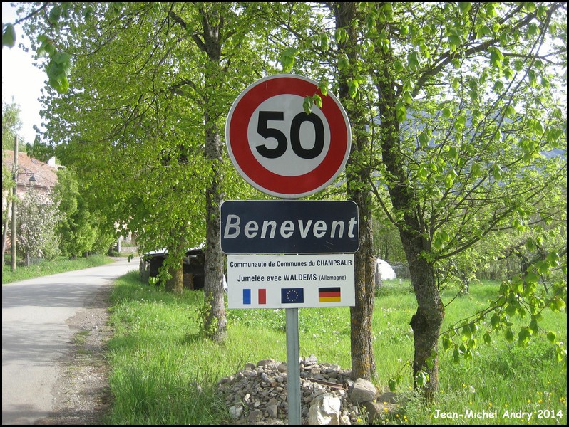 1Benevent-et-Charbillac 1 05 - Jean-Michel Andry.jpg
