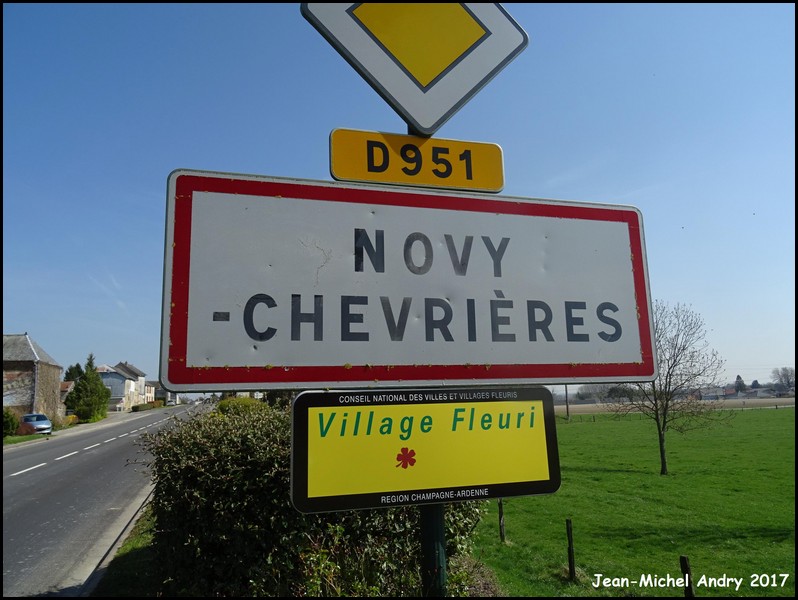 Novy-Chevrières 08 - Jean-Michel Andry.jpg