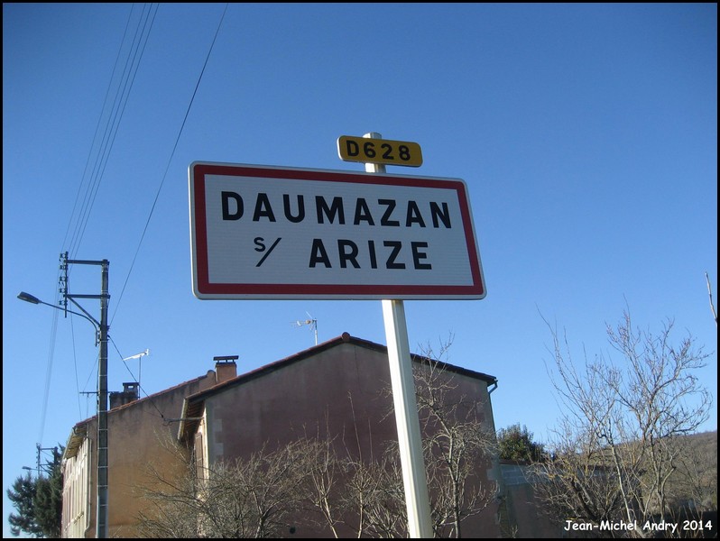 Daumazan-sur-Arize 09 - Jean-Michel Andry.jpg