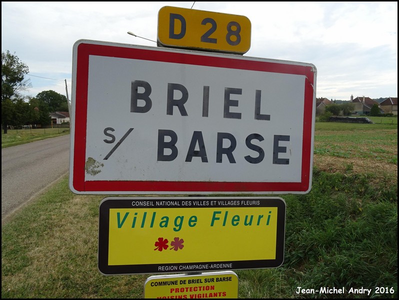 Briel-sur-Barse 10 - Jean-Michel Andry.jpg