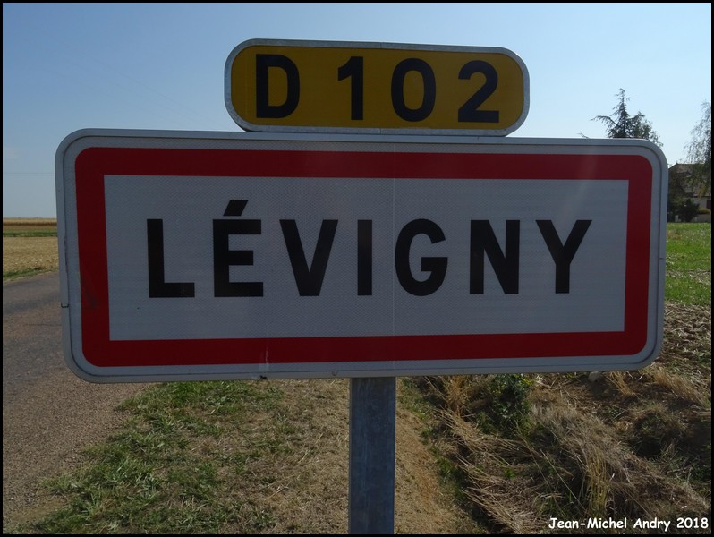 Lévigny 10 - Jean-Michel Andry.jpg