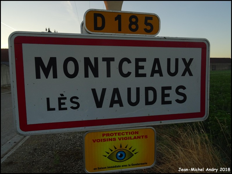 Montceaux-lès-Vaudes 10 - Jean-Michel Andry.jpg