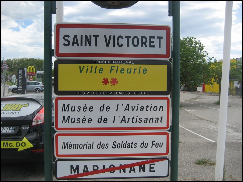 Saint-Victoret 13 - Jean-Michel Andry.jpg