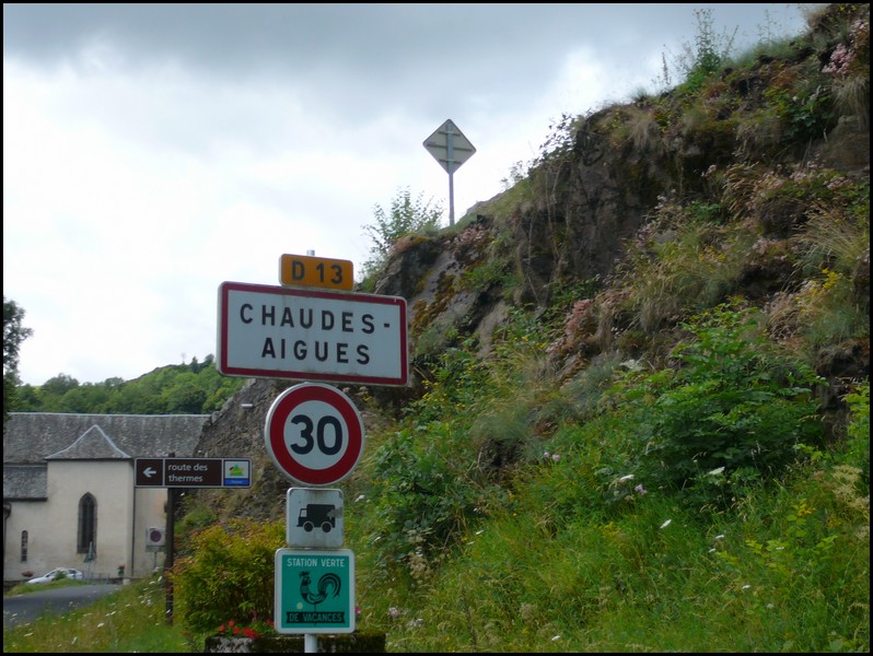 Chaudes-Aigues  15 - Jean-Michel Andry.jpg
