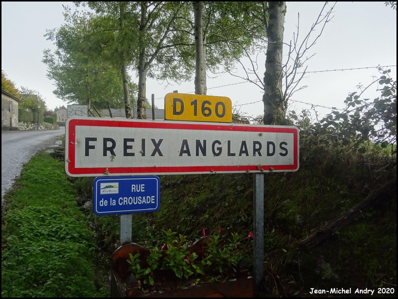 Freix-Anglards 15 - Jean-Michel Andry.jpg