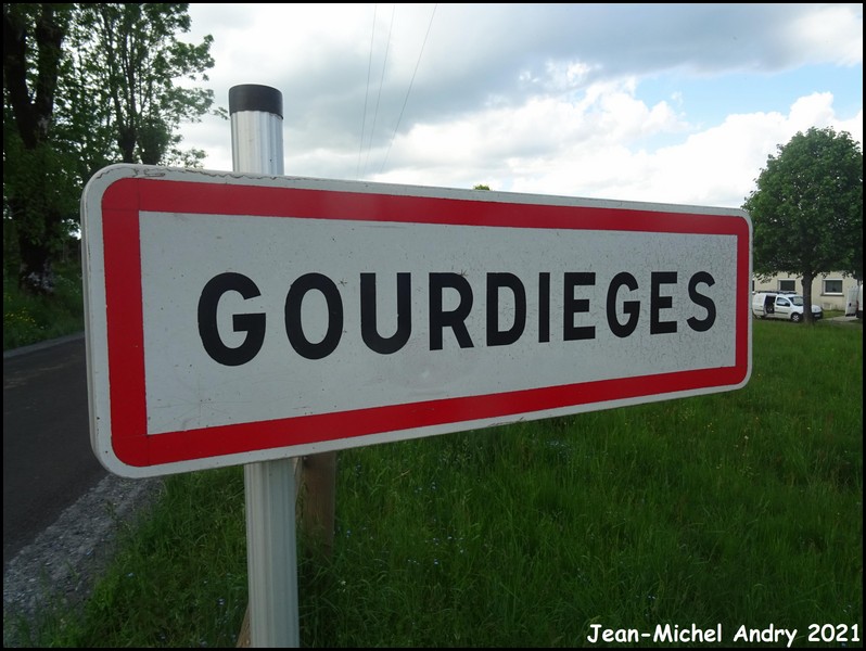 Gourdièges 15 - Jean-Michel Andry.jpg