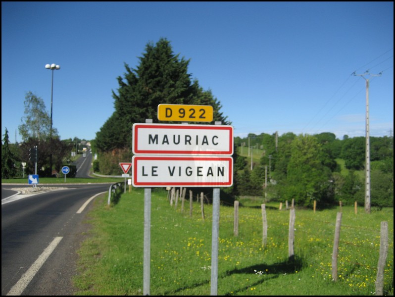 Mauriac  15 - Jean-Michel Andry.jpg