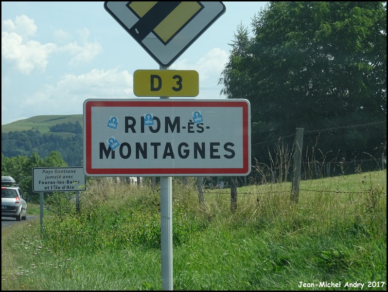 Riom-ès-Montagnes 15 - Jean-Michel Andry.jpg