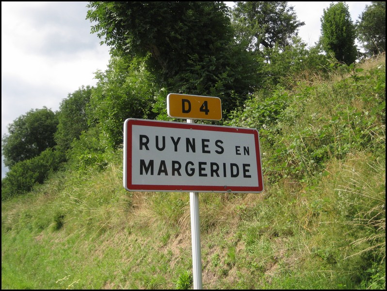 Ruynes-en-Margeride  15 - Jean-Michel Andry.jpg