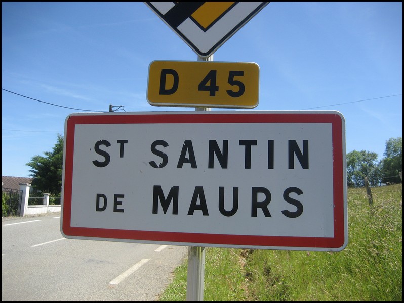 Saint-Santin-de-Maurs  15 - Jean-Michel Andry.jpg