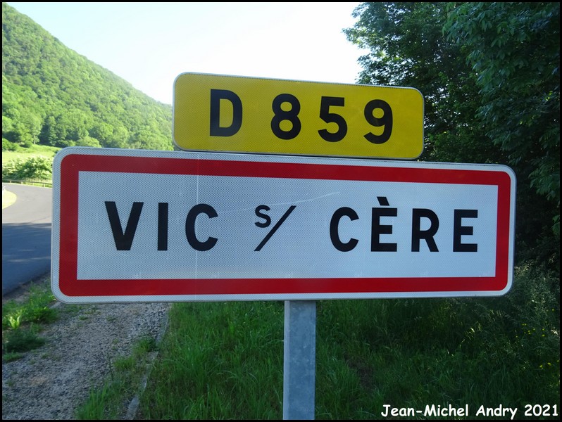 Vic-sur-Cère 15 - Jean-Michel Andry.jpg