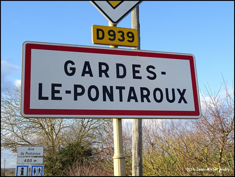 Gardes-le-Pontaroux 16 - Jean-Michel Andry.jpg