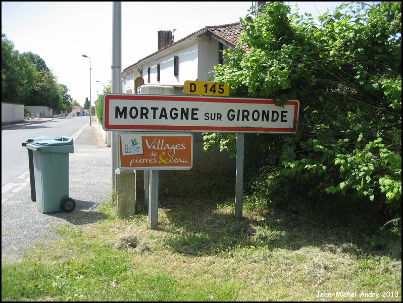 Mortagne-sur-Gironde  17 - Jean-Michel Andry.jpg