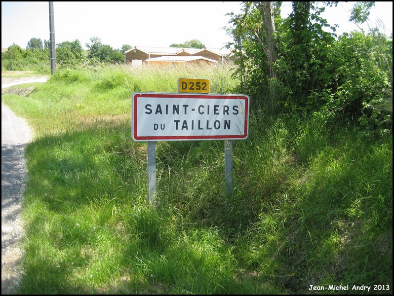Saint-Ciers-du-Taillon  17 - Jean-Michel Andry.jpg