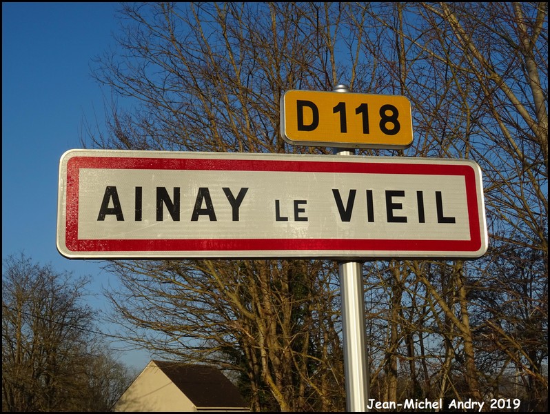 Ainay-le-Vieil 18 - Jean-Michel Andry.jpg