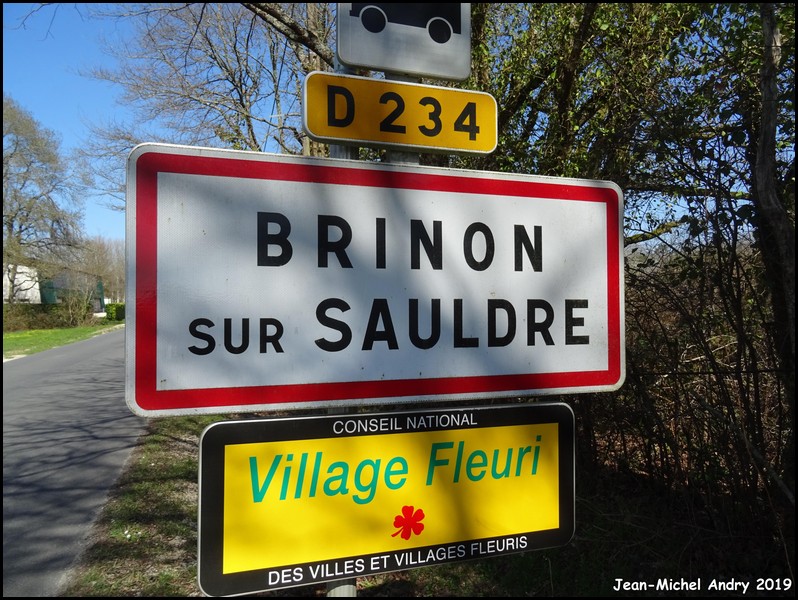 Brinon-sur-Sauldre 18 - Jean-Michel Andry.jpg