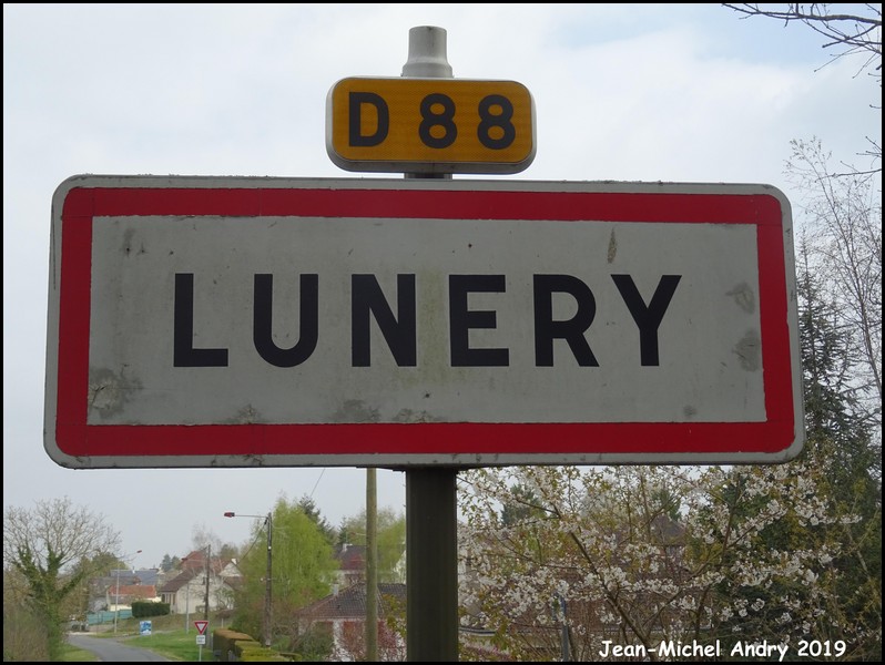 Lunery 18 - Jean-Michel Andry.jpg