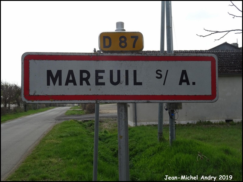 Mareuil-sur-Arnon 18 - Jean-Michel Andry.jpg