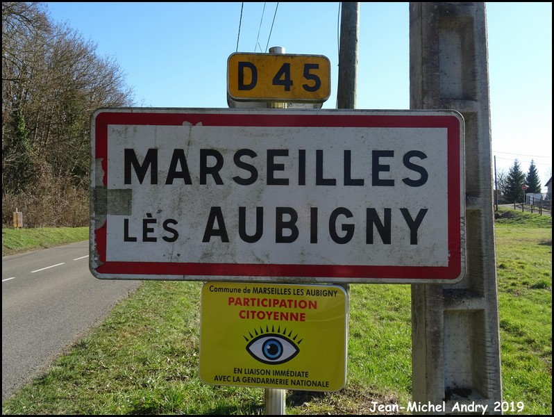 Marseilles-lès-Aubigny 18 - Jean-Michel Andry.jpg