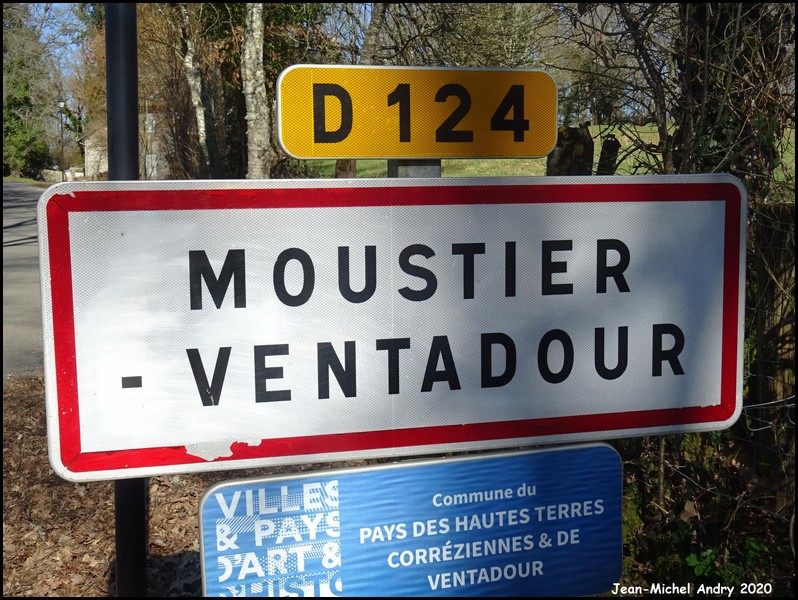 Moustier-Ventadour  19 - Jean-Michel Andry.jpg