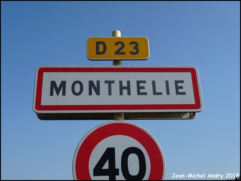 Monthelie 21 - Jean-Michel Andry.jpg