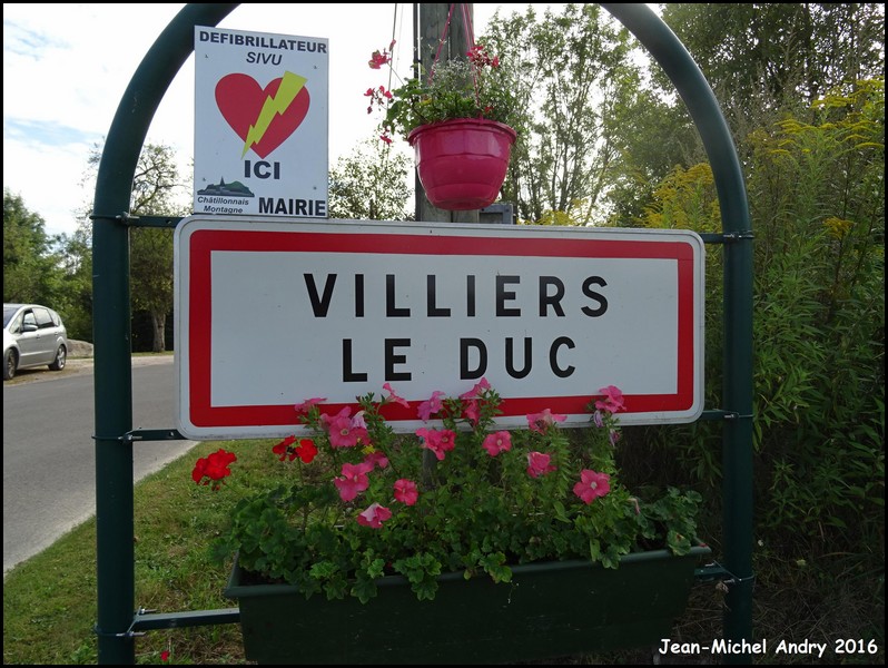 Villiers-le-Duc 21 - Jean-Michel Andry.jpg