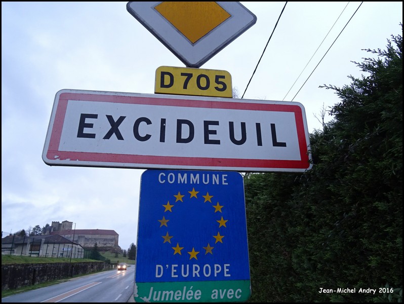 Excideuil  24 - Jean-Michel Andry.jpg