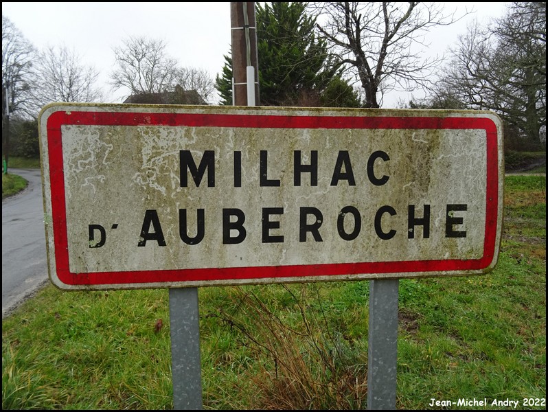 Milhac-d'Auberoche 24 - Jean-Michel Andry.jpg