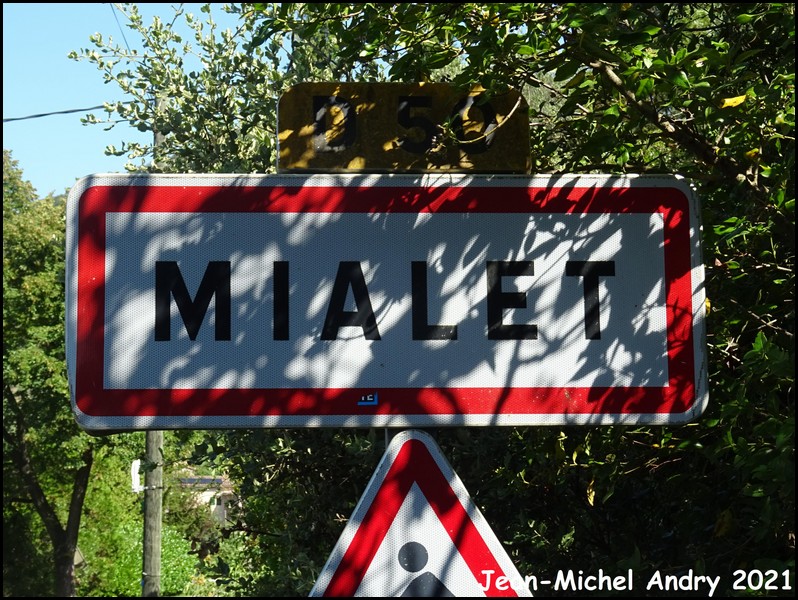 Mialet 30 - Jean-Michel Andry.jpg