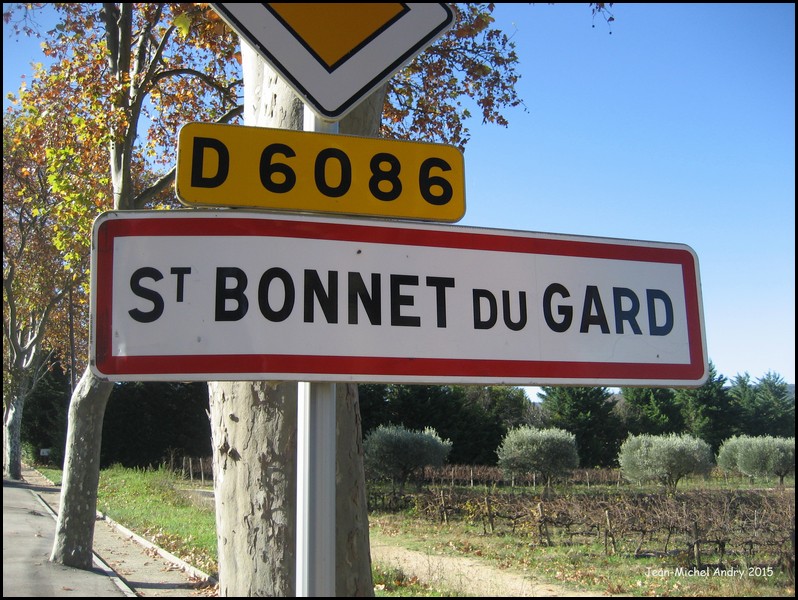 Saint-Bonnet-du-Gard 30 - Jean-Michel Andry.jpg