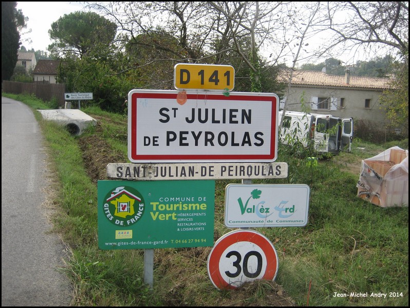 Saint-Julien-de-Peyrolas 30 - Jean-Michel Andry.jpg