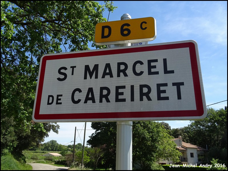Saint-Marcel-de-Careiret 30 - Jean-Michel Andry.jpg