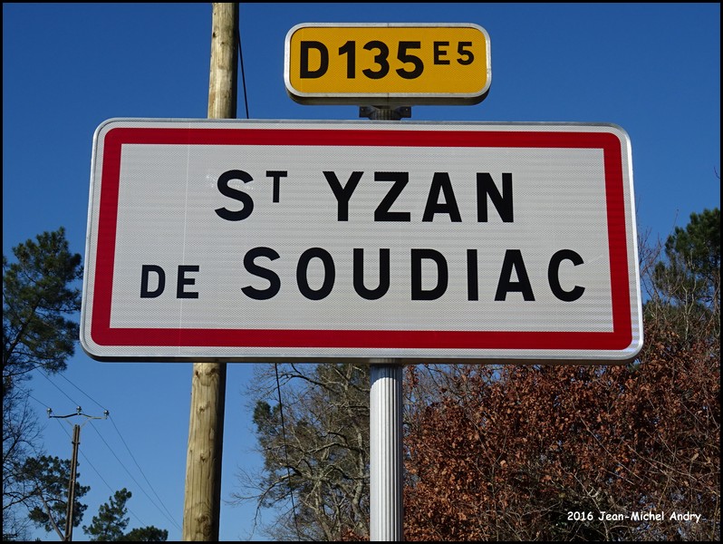 Saint-Yzan-de-Soudiac 33 - Jean-Michel Andry.jpg