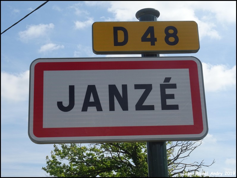 Janzé 35 - Jean-Michel Andry.jpg