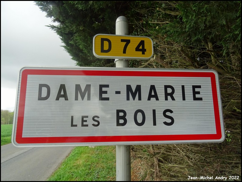 Dame-Marie-les-Bois 37 - Jean-Michel Andry.jpg