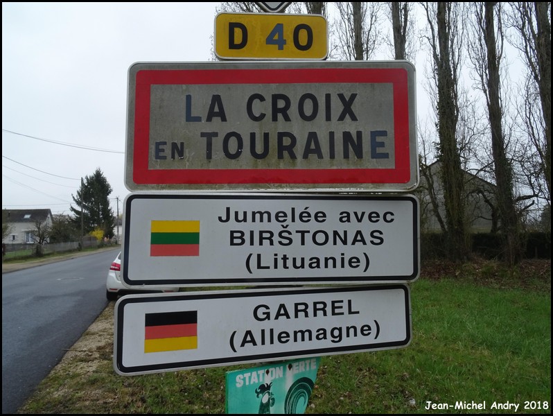 La Croix-en-Touraine 37 - Jean-Michel Andry.jpg