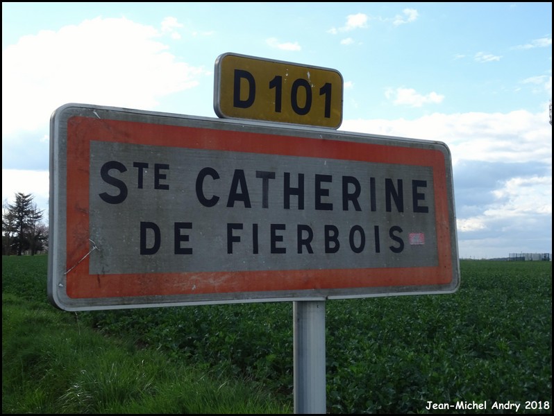 Sainte-Catherine-de-Fierbois 37 - Jean-Michel Andry.jpg