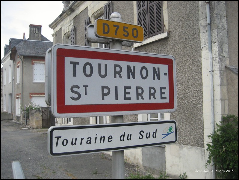 Tournon-Saint-Pierre 37 - Jean-Michel Andry.jpg